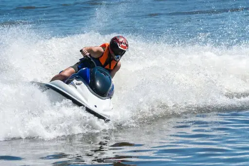 Licencia Patrón de lancha deportiva de bahía